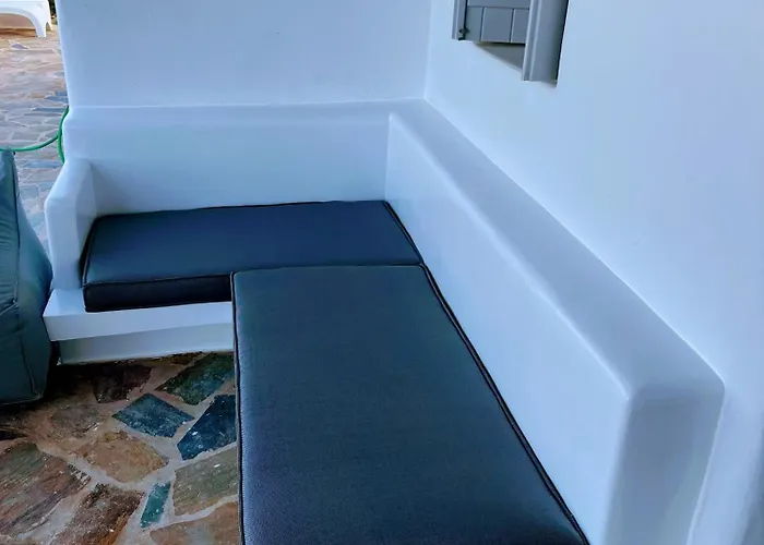 Дом отдыха Quiet 3-bedroom Sea View House With Shared Pool Marmara