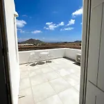 Quiet 3-bedroom Sea View House With Shared Pool Casa de Férias Marmara