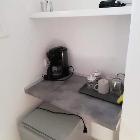 Quiet 3-bedroom Sea View House With Shared Pool Vakantiehuis