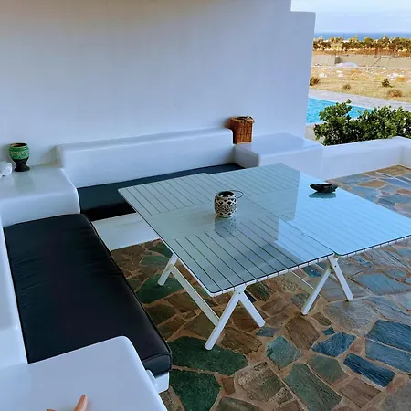 Vakantiehuis Quiet 3-bedroom Sea View House With Shared Pool *