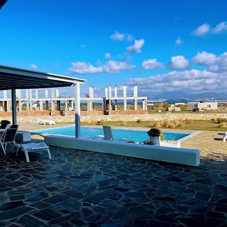 Vakantiehuis Quiet 3-bedroom Sea View House With Shared Pool *