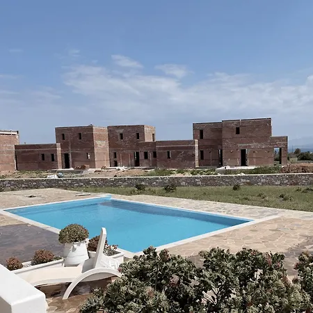 Quiet 3-bedroom Sea View House With Shared Pool Casa de Férias *